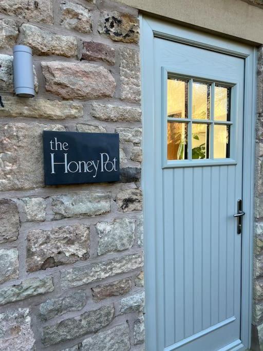 Villa Brand New Listing - The Honey Pot In Stanton Extérieur photo